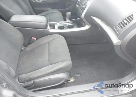 2015 Nissan Altima 2.5/2.5 S/2.5 Sl/2.5 Sv из США, поврежденный, VIN 1N4AL3AP4FC286389